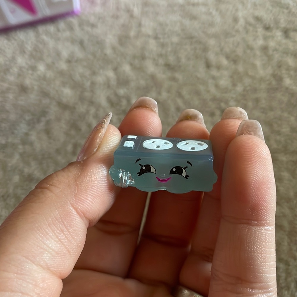 SHOPKINS! Dj